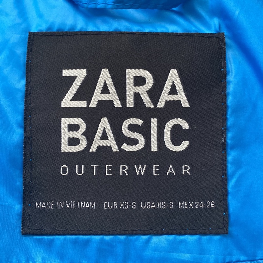 Zara Basic Puffer with Hoodie - Picture 5 of 7